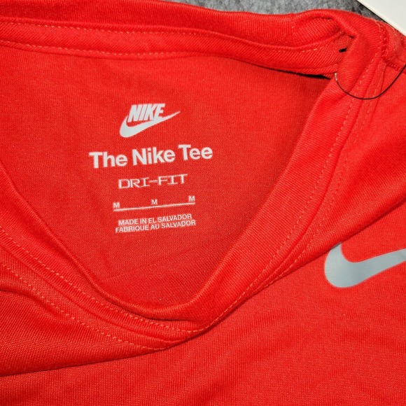 Nike The Tee Shirt Size Medium Boys Kids Youth M Red Dri-Fit Logo Short Sleeve - Picture 4 of 9